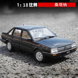 WELLY 1:18 Santana Alloy Car Model 13 S9941f254fd984380bfae2d2a106c5fe2u