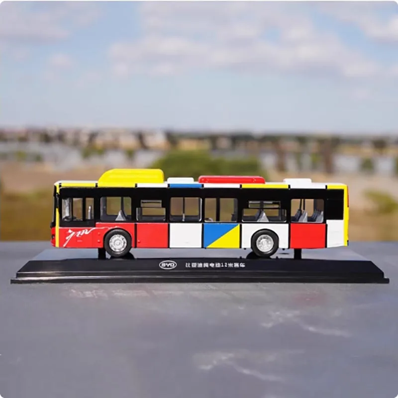 Diecast 1:64 BYD K8 K9 Bus Model 5 Diecast 1:64 BYD K8 K9 Bus Model - Image 5