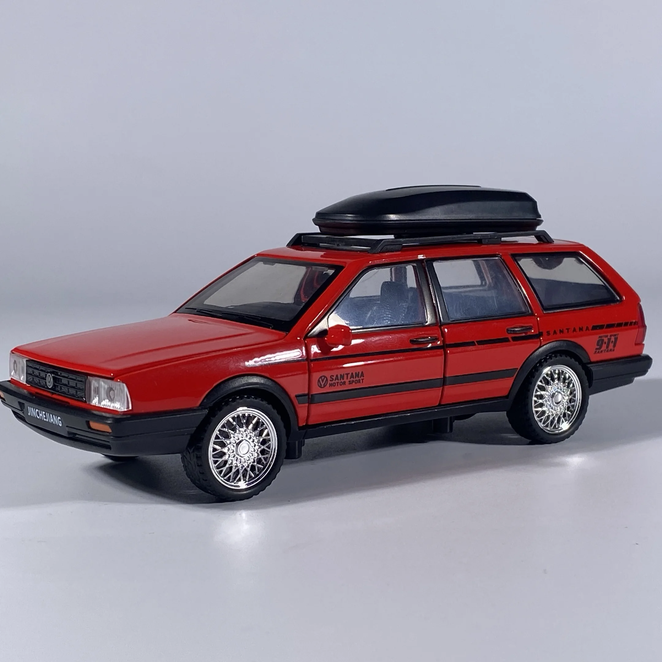 Volkswagen Santana Wagon 1:32 Diecast Model 11 Volkswagen Santana Wagon 1:32 Diecast Model - Image 11