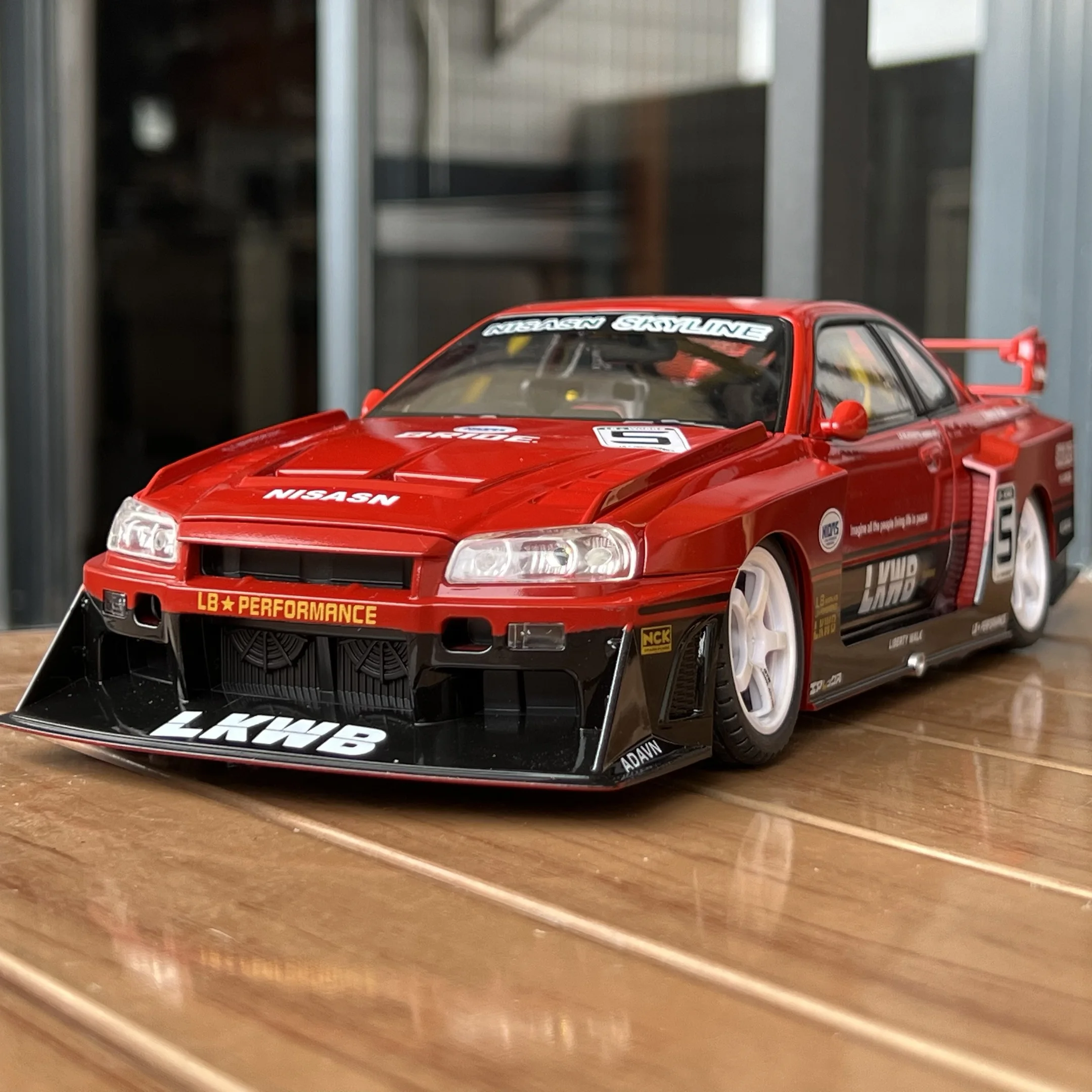 Nissan GTR Skyline S15 1:18 Diecast Model 4 Nissan GTR Skyline S15 1:18 Diecast Model - Image 4