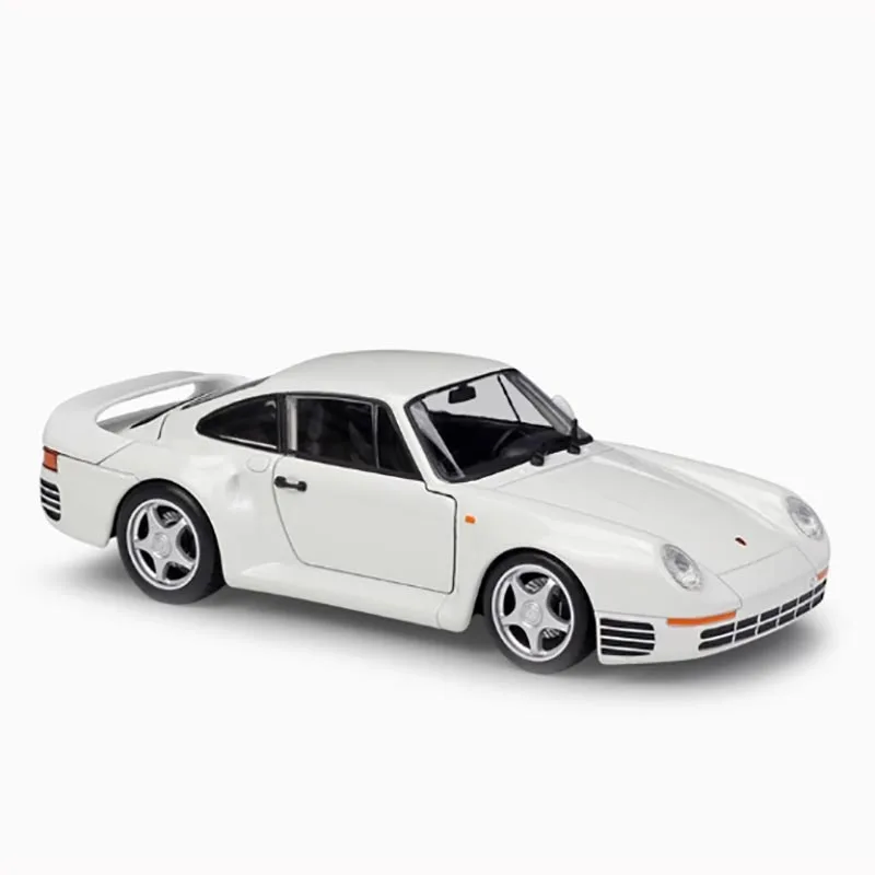 Welly 1:24 Scale Red Diecast Sports Car Model 2 Welly 1:24 Scale Red Diecast Sports Car Model - Image 2