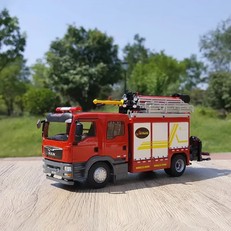 Shenyang Jietong JP32 Diecast Fire Truck Model 8 Shenyang Jietong JP32 Diecast Fire Truck Model - Image 8