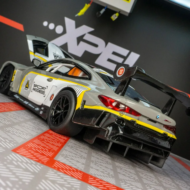 WELLY 1:24 BMW M4 GT3 Model with Sound and Light 4 WELLY 1:24 BMW M4 GT3 Model with Sound and Light - Image 4