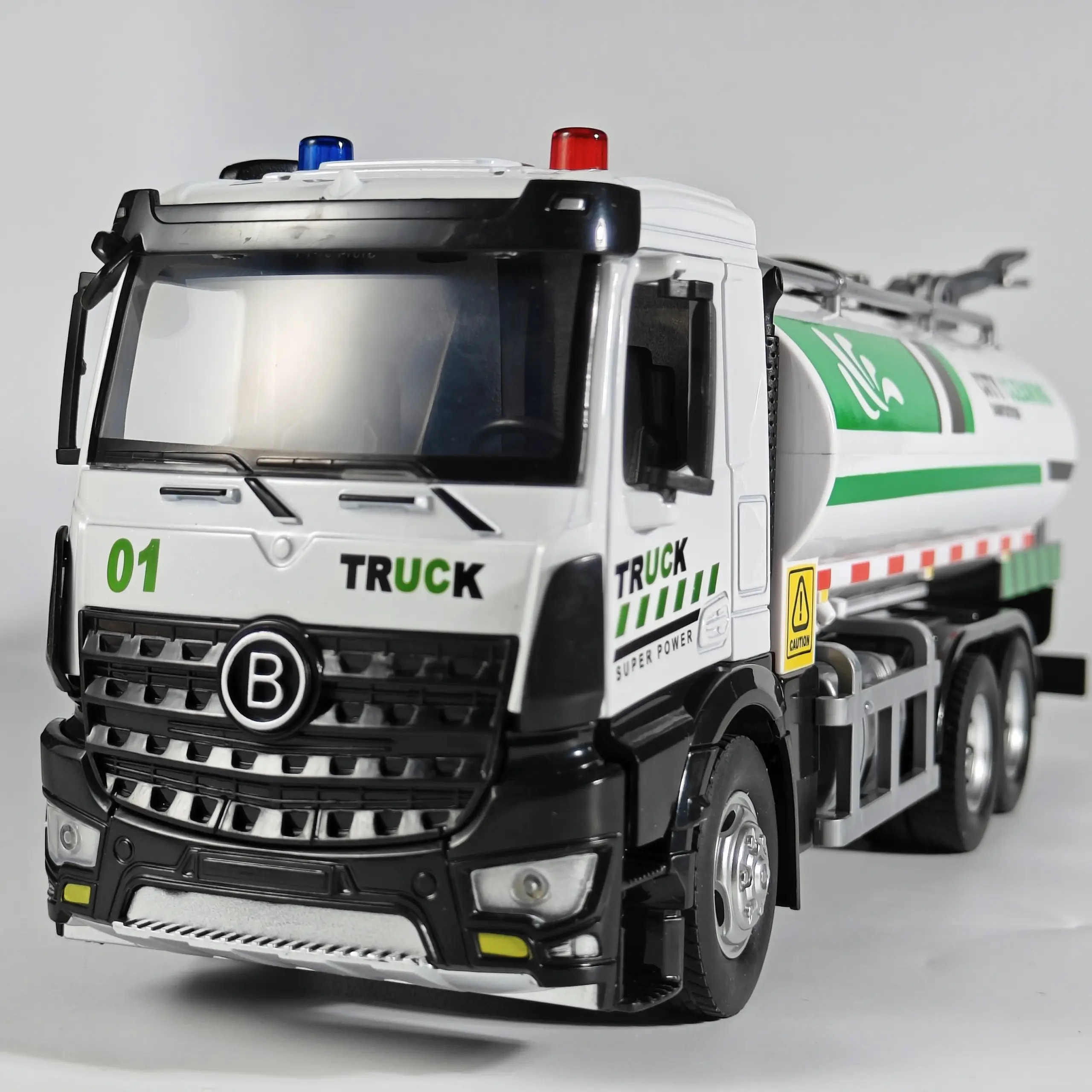 1:18 Scale Diecast City Sprinkler Truck Model 6 1:18 Scale Diecast City Sprinkler Truck Model - Image 6