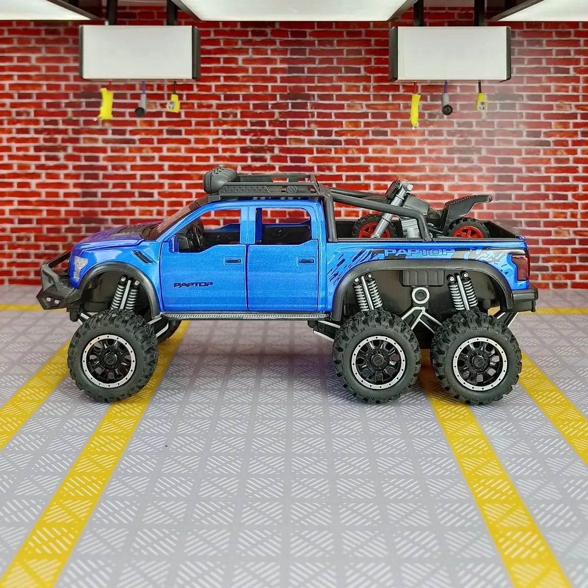 1/24 Scale Diecast Ford F-150 Raptor Model 8 1/24 Scale Diecast Ford F-150 Raptor Model - Image 8