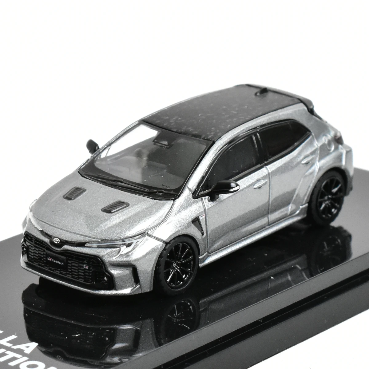 HOBBY JAPAN 1:64 GR Corolla Diecast Model 6 HOBBY JAPAN 1:64 GR Corolla Diecast Model - Image 6