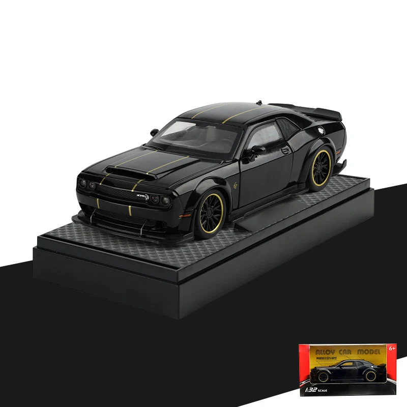 1:32 Dodge Challenger SRT Hellcat Redeye Model 17 1:32 Dodge Challenger SRT Hellcat Redeye Model - Image 17