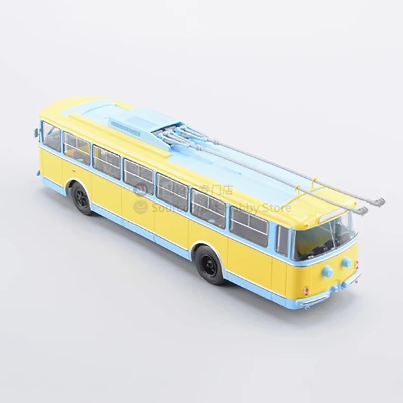 SKODA-9TR Trolley Bus Diecast Model 1:43 Scale 4 SKODA-9TR Trolley Bus Diecast Model 1:43 Scale - Image 4