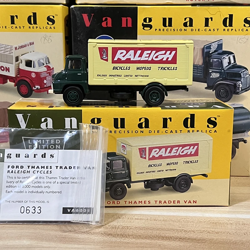 Ford Thames Trader Van Diecast Model 1:64 Scale 8 Ford Thames Trader Van Diecast Model 1:64 Scale - Image 8