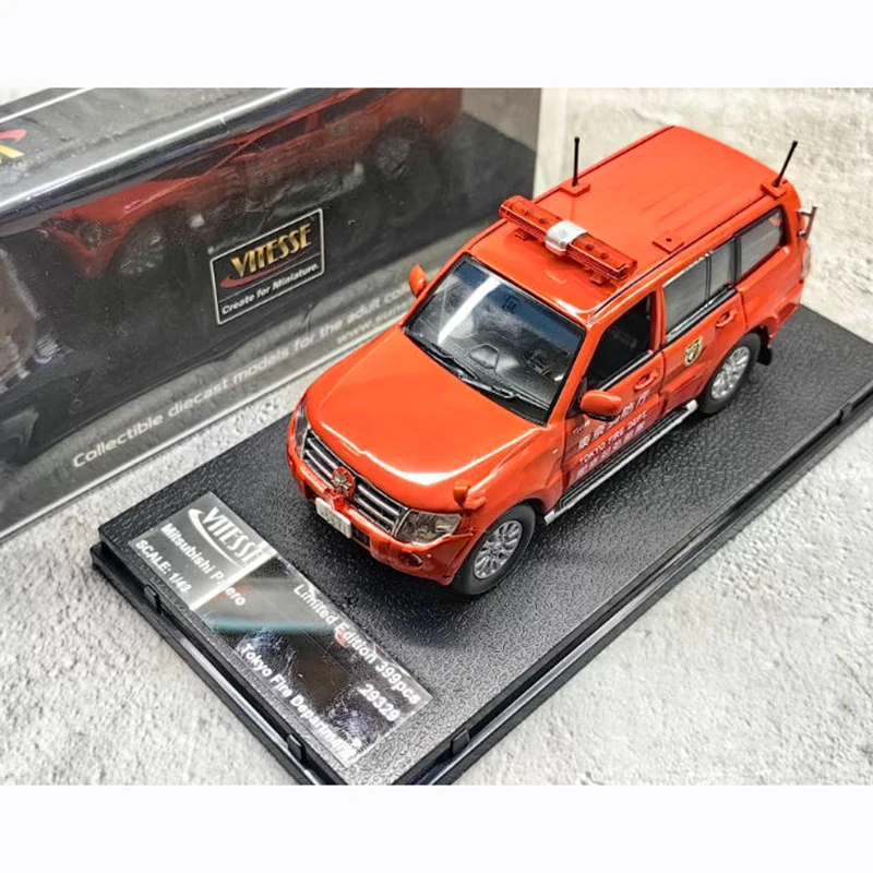 Pajero SUV 1/43 Scale Diecast Model Red 3 Pajero SUV 1/43 Scale Diecast Model Red - Image 3