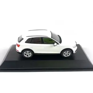 Audi Q5 1/43 Scale Diecast Model Black 7 Saaa21fad28014f54b0c9bbed2395f02cI
