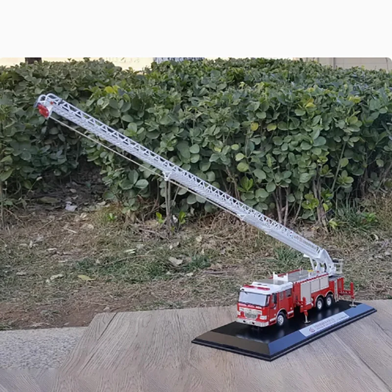 Shenyang Jietong JP32 Diecast Fire Truck Model 5 Shenyang Jietong JP32 Diecast Fire Truck Model - Image 5