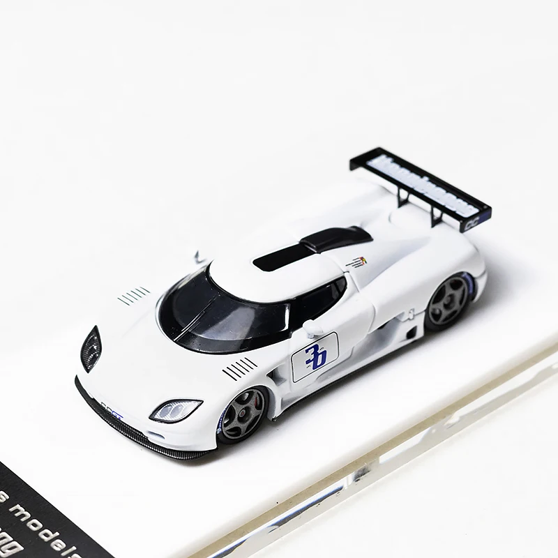 1:64 Scale Diecast Car Model - Metal Collection 5 1:64 Scale Diecast Car Model - Metal Collection - Image 5