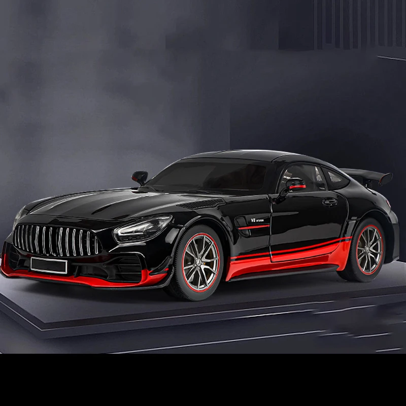 Benz AMG GTR 1:18 Scale Diecast Model 8 Benz AMG GTR 1:18 Scale Diecast Model - Image 8