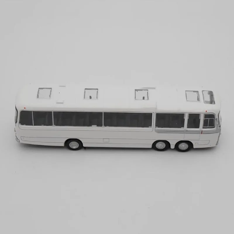 IXO 1:72 Scale British Large Bus Model 2 IXO 1:72 Scale British Large Bus Model - Image 2