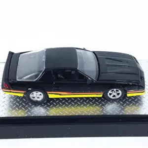 M2 1/64 Scale Camaro IROC-Z Die-Cast Model 8 Sbcfe704199154c62aa773fec8e5154dcj