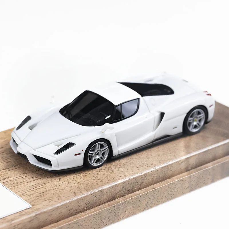 DMH 1:64 ENZO Resin Model Car Collection 8 DMH 1:64 ENZO Resin Model Car Collection - Image 8