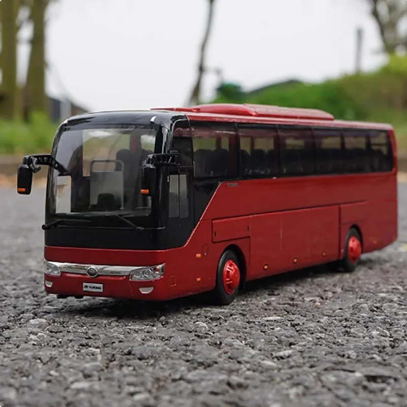 YUTONG ZK6122H9 Diecast Model Bus 1:42 Scale 2 YUTONG ZK6122H9 Diecast Model Bus 1:42 Scale - Image 2