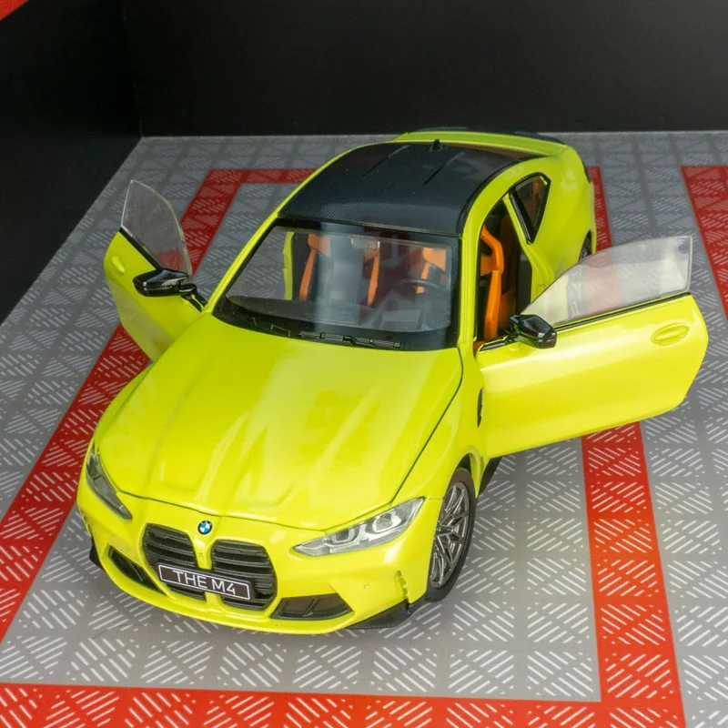 BMW M4 G82 1:24 Diecast Model with Lights 6 BMW M4 G82 1:24 Diecast Model with Lights - Image 6
