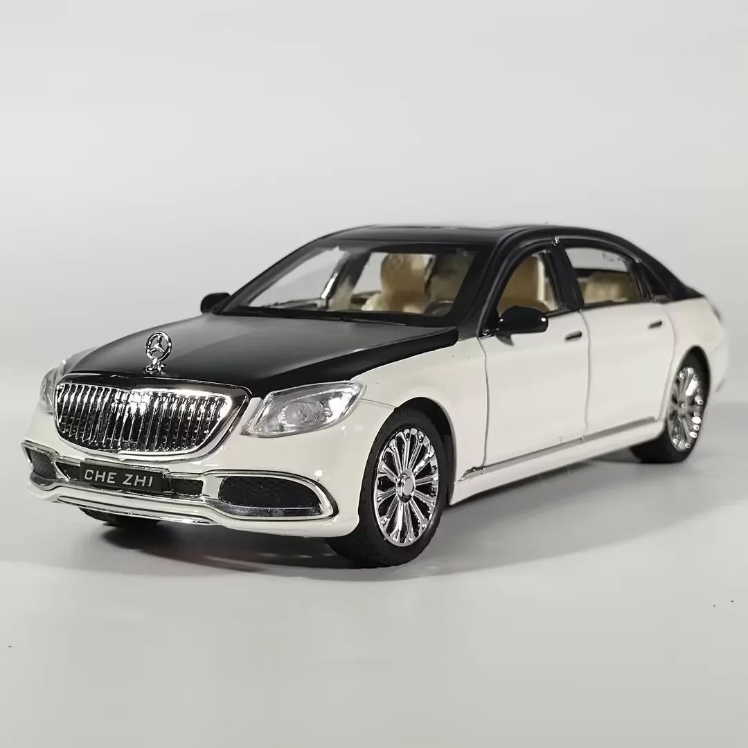 1:24 Scale Mercedes-Benz Maybach GLS600 Model 5 1:24 Scale Mercedes-Benz Maybach GLS600 Model - Image 5