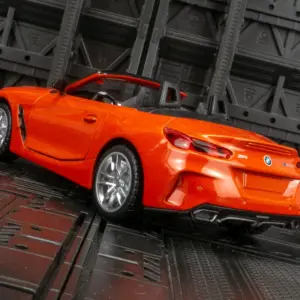 BMW Z4 M40i 1:30 Scale Diecast Model Car 9 Sc2b1091e0dee45df94e41961c9144204V