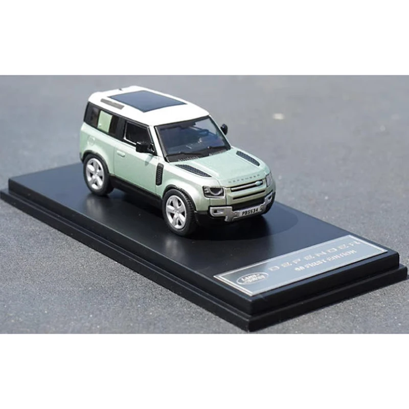 Diecast 1:64 Scale Defender 90 Model 4 Diecast 1:64 Scale Defender 90 Model - Image 4