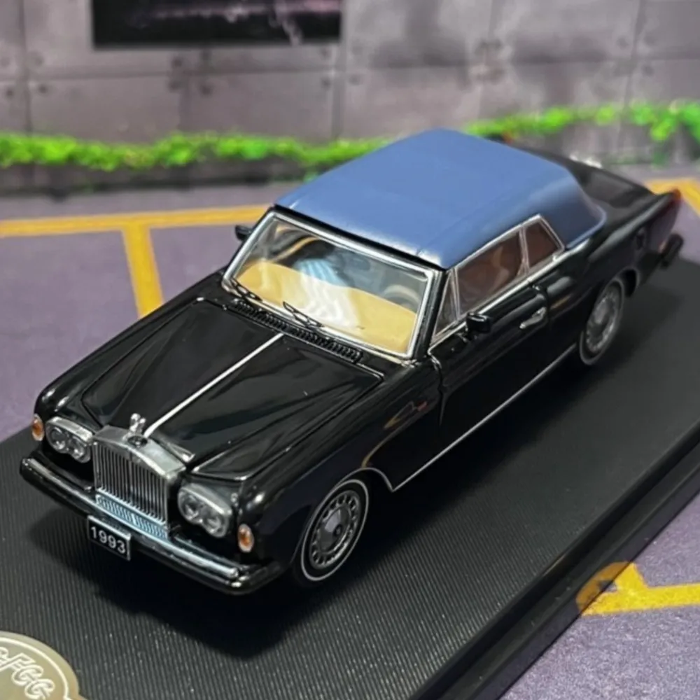 Corniche IV 1:64 Scale Diecast Model Collection 3 Corniche IV 1:64 Scale Diecast Model Collection - Image 3