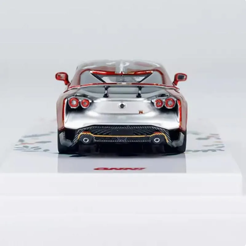 INNO Models 1:64 GT R50 2024 Christmas Model 6 INNO Models 1:64 GT R50 2024 Christmas Model - Image 6
