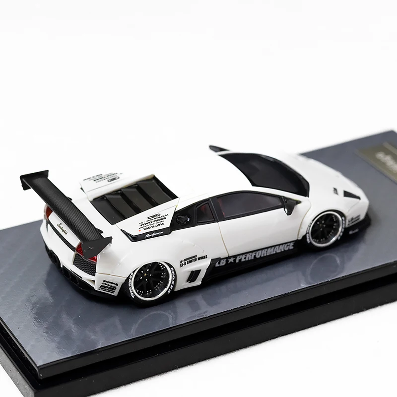 LP670-4 1:64 Scale Resin Car Model 4 LP670-4 1:64 Scale Resin Car Model - Image 4