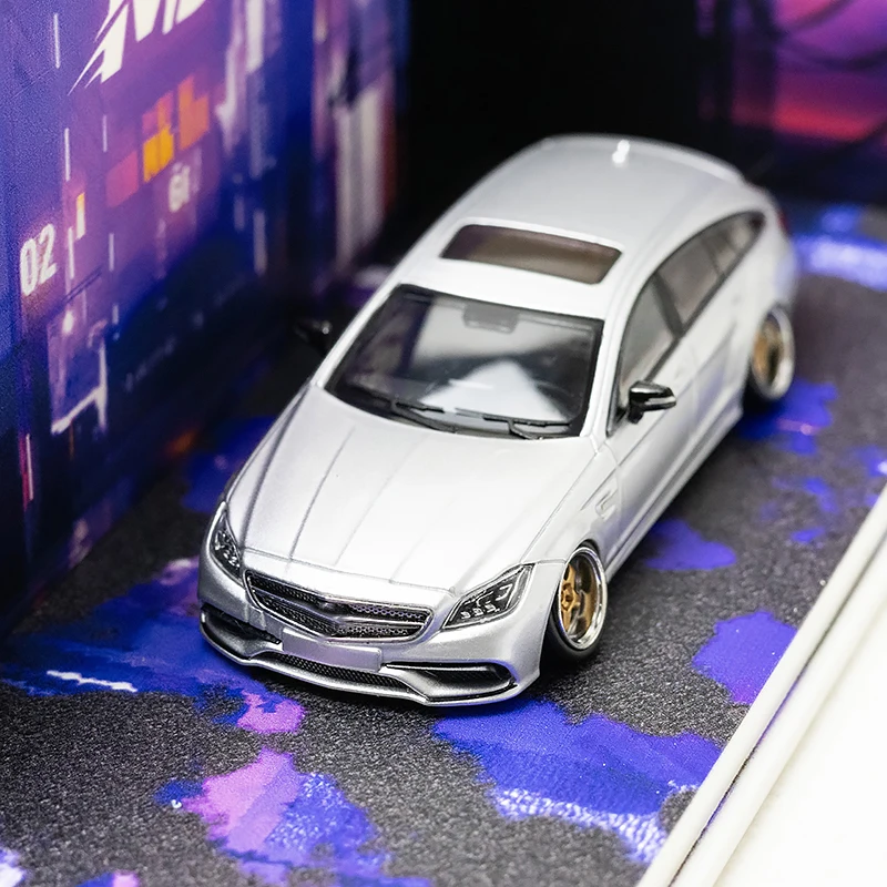 Mercedes-Benz CLS63 1:64 Diecast Model Car 13 Mercedes-Benz CLS63 1:64 Diecast Model Car - Image 13