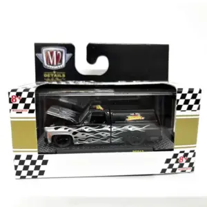 M2 1:64 Scale 1990 C1500SS454 Pickup Truck 7 Sc7950f01e76f45389cdc029e951de1a3K