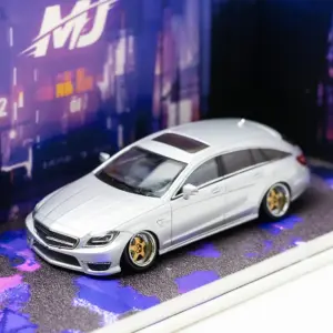 Mercedes-Benz CLS63 1:64 Diecast Model Car 27 Sc7dcc42a4fd4412987a1542c77a147adI