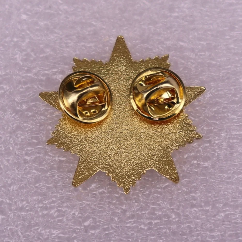 USSR Red Star Flag Pin with Gold Detailing 3 USSR Red Star Flag Pin with Gold Detailing - Image 3