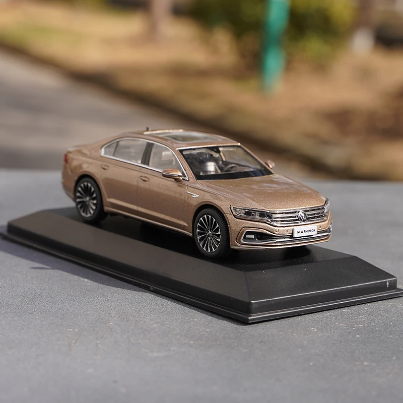 1:43 Scale Phideon Alloy Car Model 5 1:43 Scale Phideon Alloy Car Model - Image 5