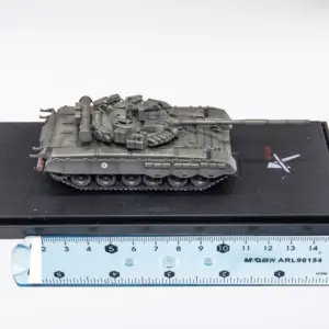 1:72 Scale Russia T-80BV Tank Model 9 Sd33af6aaebce4838a966a2e136972215l