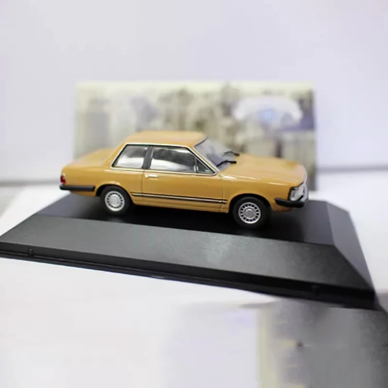 Diecast 1982 Ford Del Rey Ouro Model 1:43 2 Diecast 1982 Ford Del Rey Ouro Model 1:43 - Image 2