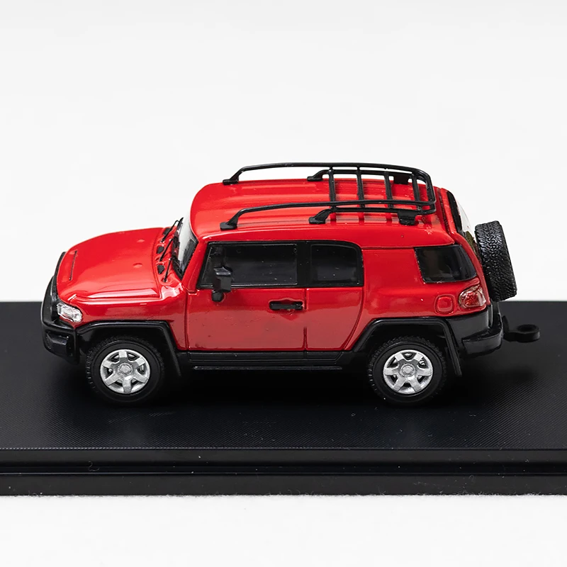 Diecast 1:64 TRD FJ Cruiser Jeep Model Set 5 Diecast 1:64 TRD FJ Cruiser Jeep Model Set - Image 5