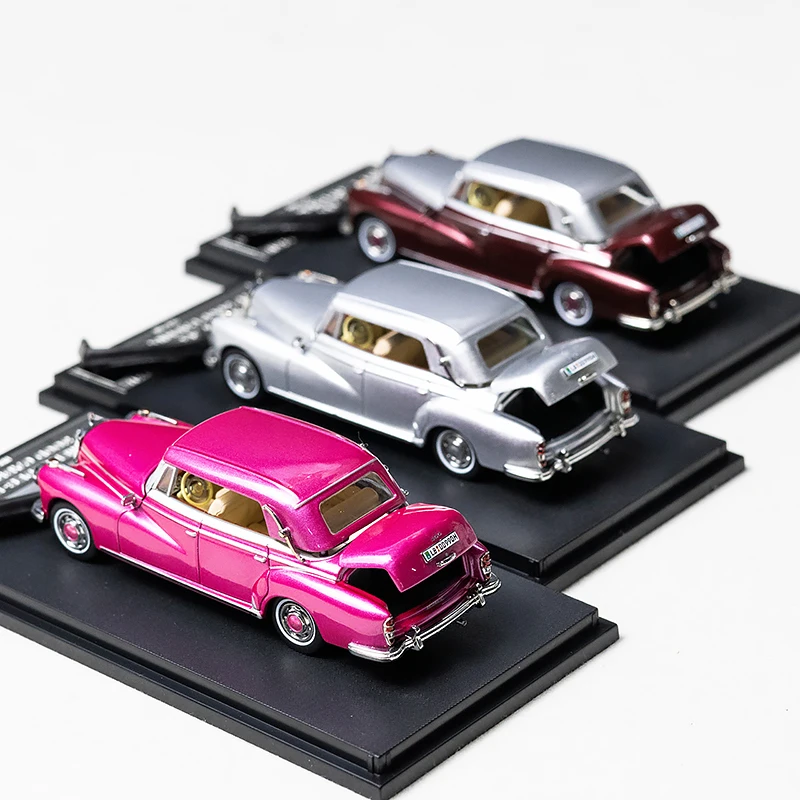 1:64 Diecast 300D Convertible Vintage Car 3 1:64 Diecast 300D Convertible Vintage Car - Image 3