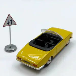 DINKY TOYS 1:43 Peugeot 504 Cabriolet Model 11 Sd8c0a816d9354723a9397adc6c4071235