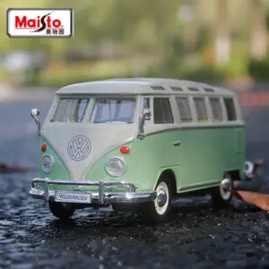 Volkswagen T1 Samba Van 1:24 Diecast Model 41 Sd9f2d3d32edc41fab2a456a481fc8dbbD