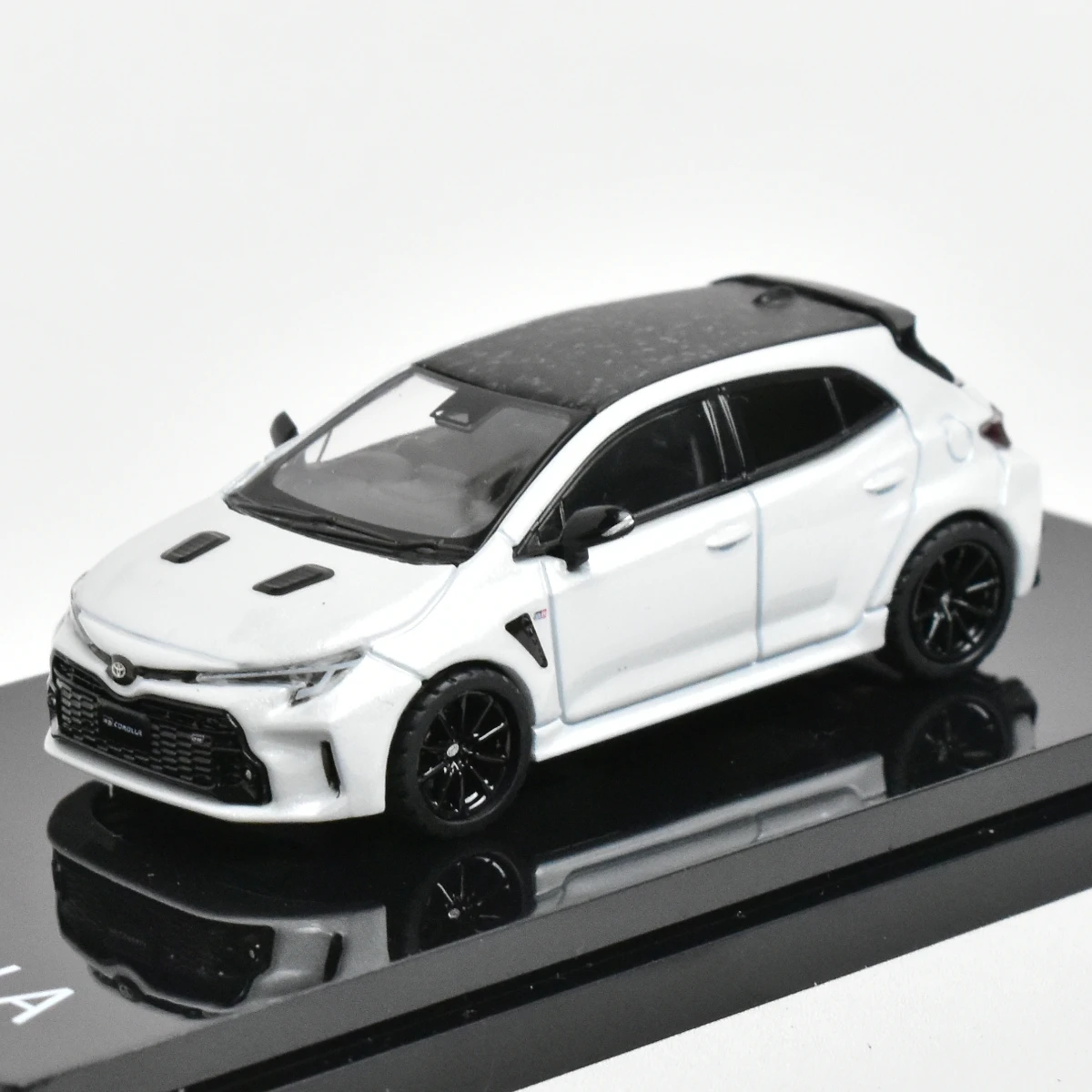 HOBBY JAPAN 1:64 GR Corolla Diecast Model 3 HOBBY JAPAN 1:64 GR Corolla Diecast Model - Image 3
