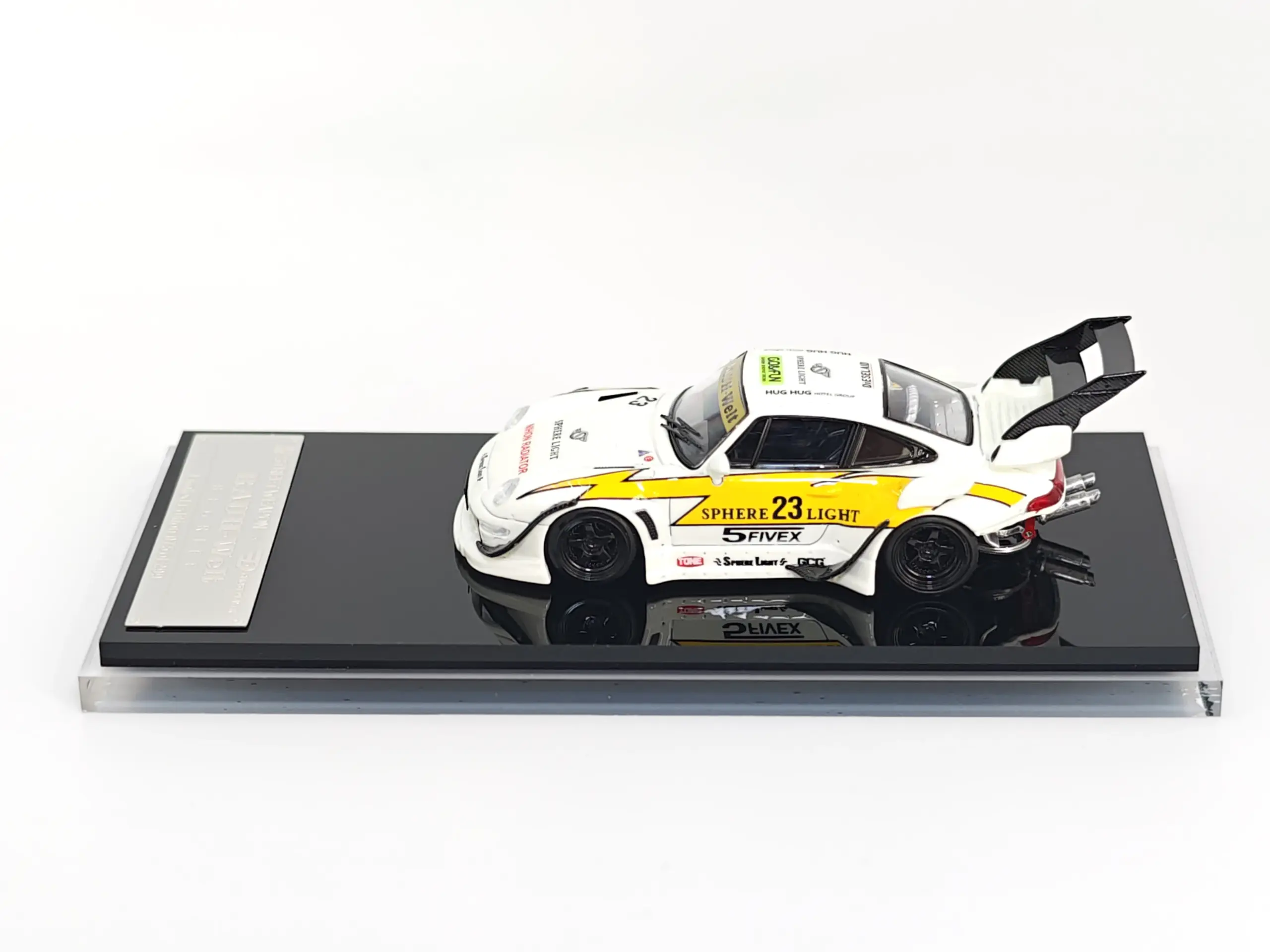 Glow-in-the-Dark RWB 993 Rauh Welt Model 1:64 4 Glow-in-the-Dark RWB 993 Rauh Welt Model 1:64 - Image 4