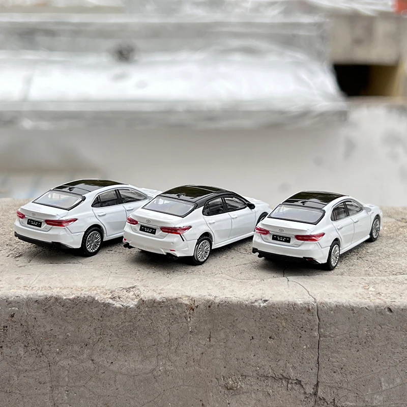 1:64 Scale 8th CAMRY Alloy Model Car Set 3 1:64 Scale 8th CAMRY Alloy Model Car Set - Image 3