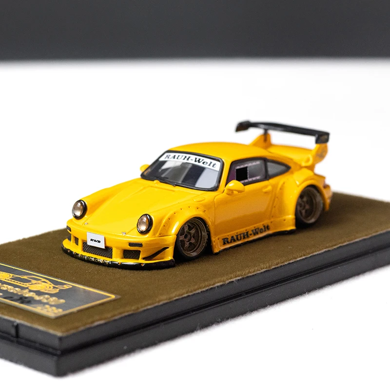 QI DIAN 1:64 RWB 930 458 Diecast Model 6 QI DIAN 1:64 RWB 930 458 Diecast Model - Image 6