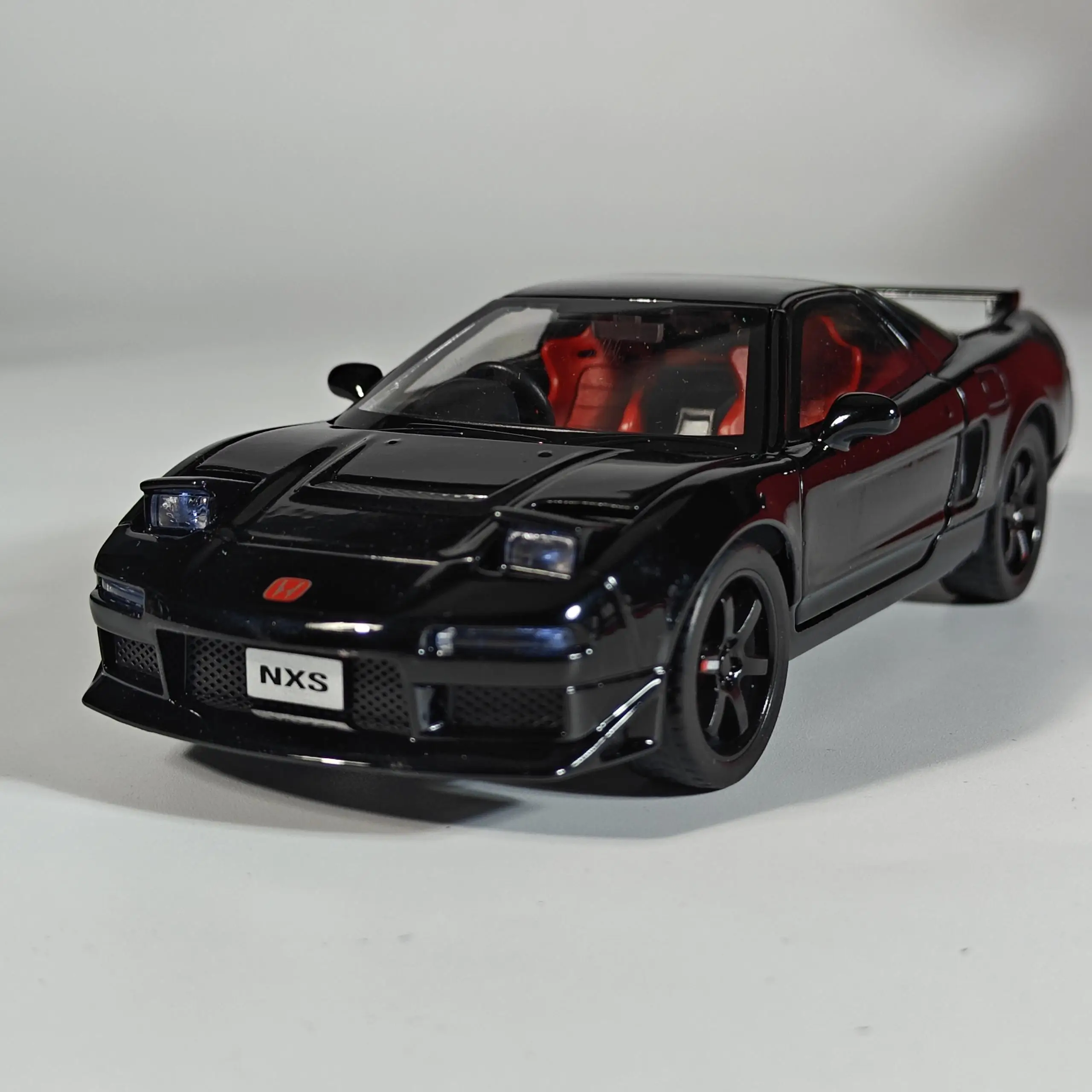 Honda Acura NSX NA1 1:32 Scale Diecast Model 4 Honda Acura NSX NA1 1:32 Scale Diecast Model - Image 4