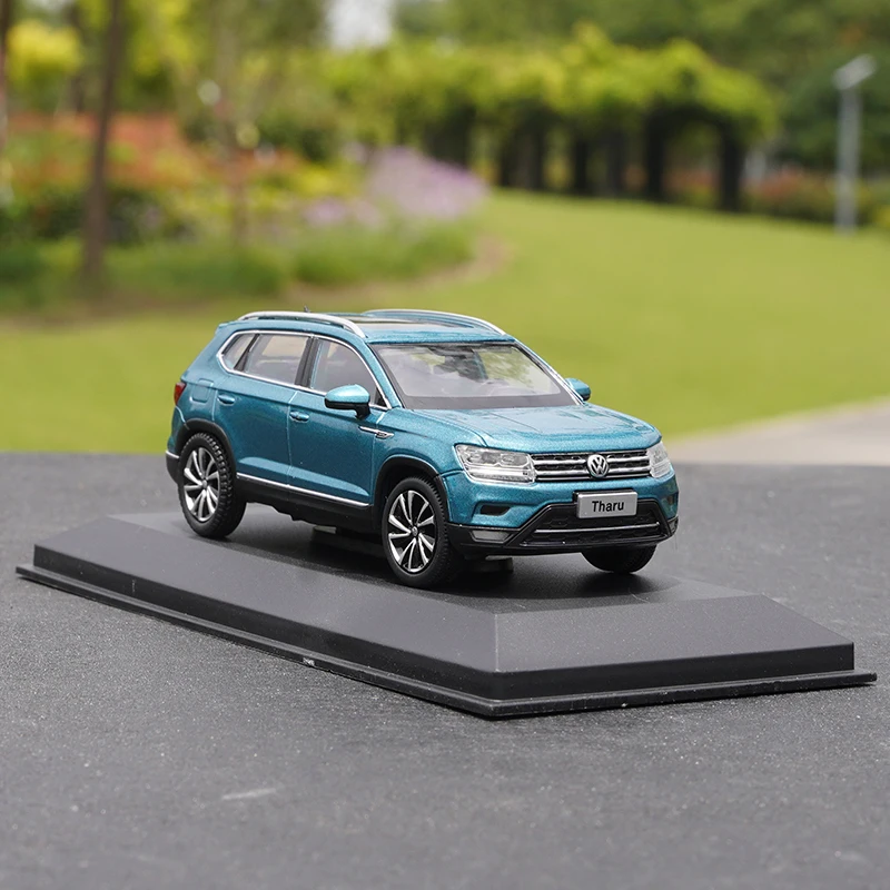 Tharu SUV 2019 1:43 Scale Model Blue 4 Tharu SUV 2019 1:43 Scale Model Blue - Image 4