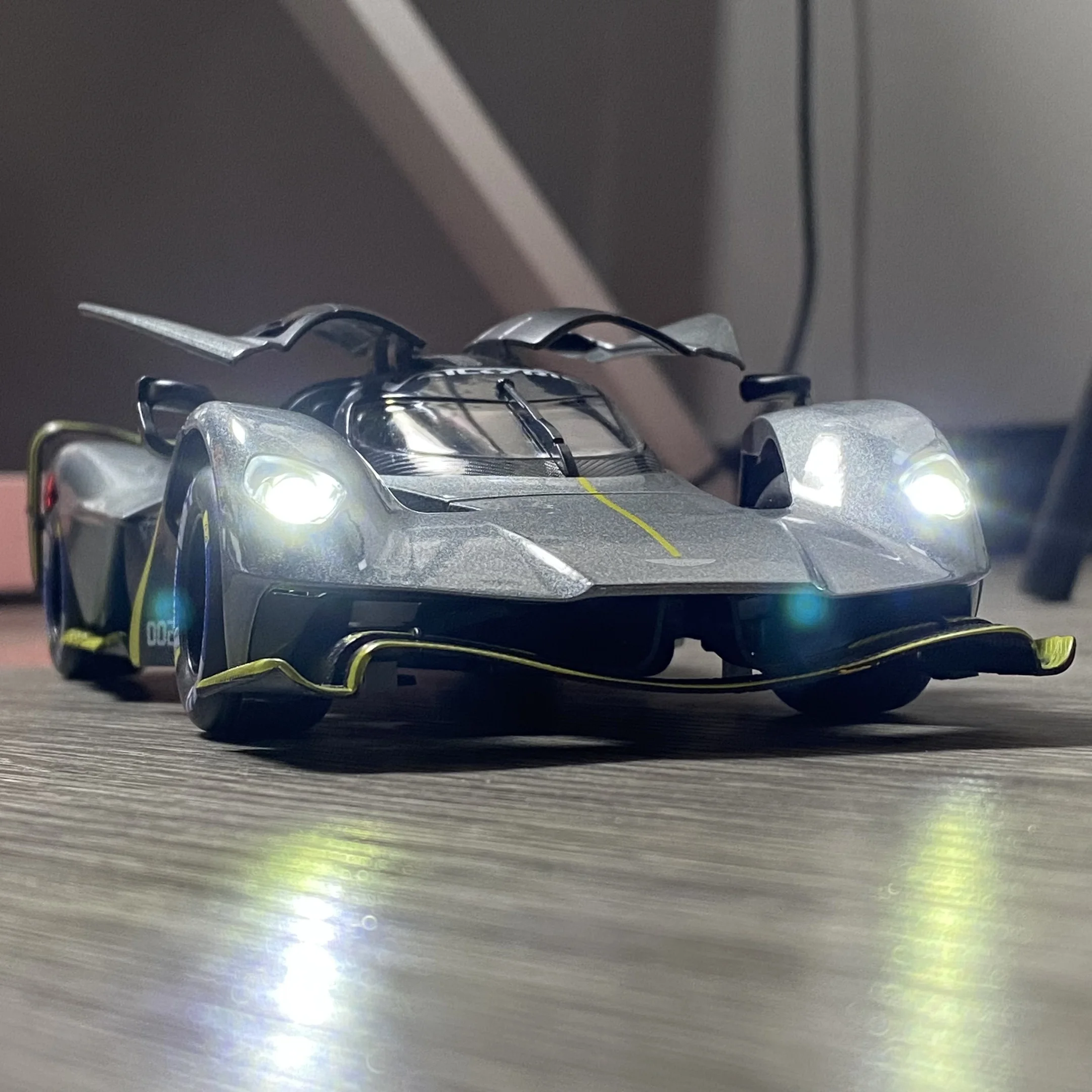 1:24 Scale Aston Martin Valkyrie AMR PRO Model 4 1:24 Scale Aston Martin Valkyrie AMR PRO Model - Image 4