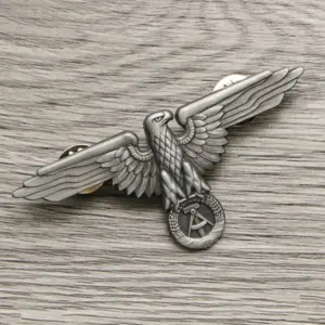 Vintage Masonic Eagle Brooch in Gold Finish 9 Se94c0ddb63644bf18d61f1ecd84bf246R