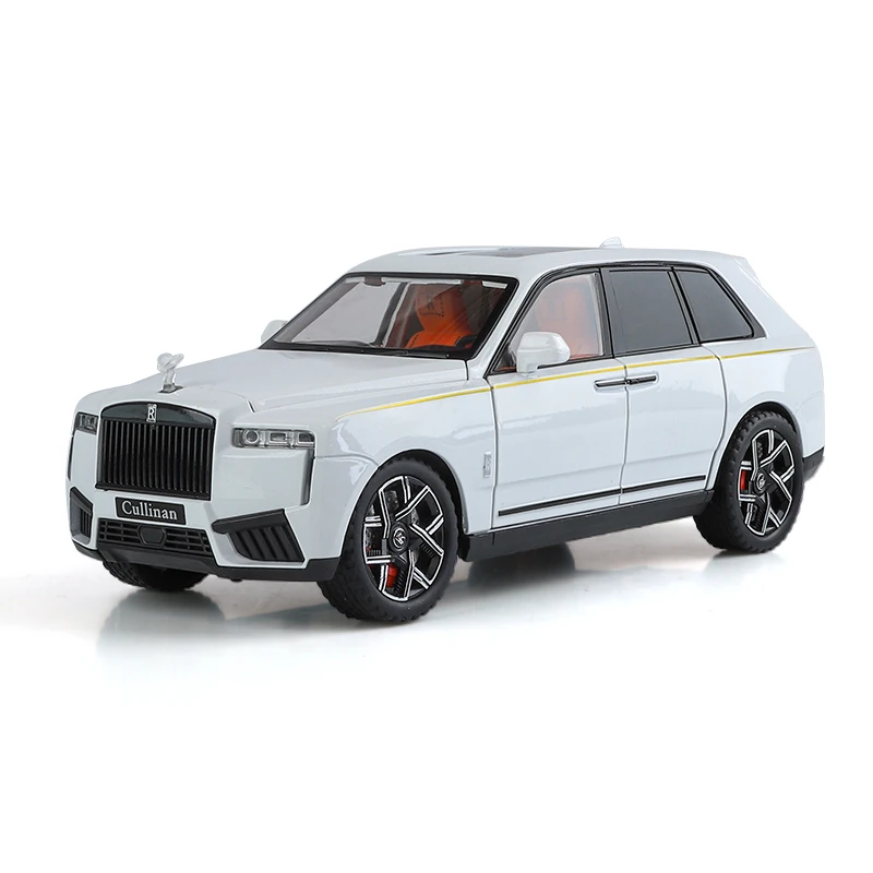 1:24 Scale Rolls Royce Cullinan Diecast Model 9 1:24 Scale Rolls Royce Cullinan Diecast Model - Image 9
