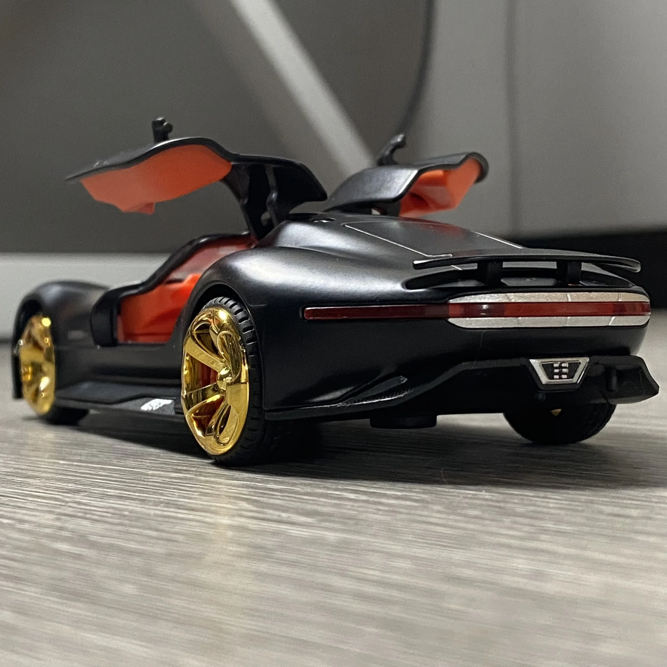 Benz AMG VISION GT 1:32 Diecast Model Car 6 Benz AMG VISION GT 1:32 Diecast Model Car - Image 6